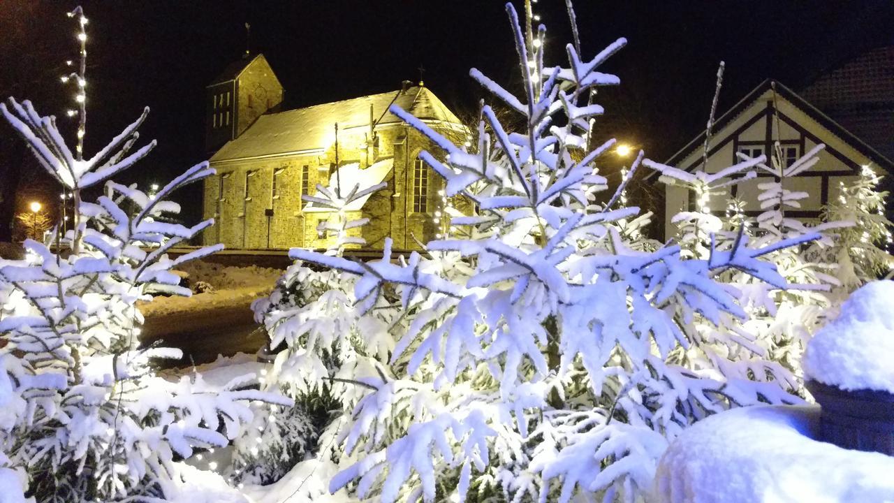 Hotel De Lange Man Monschau Eifel Esterno foto